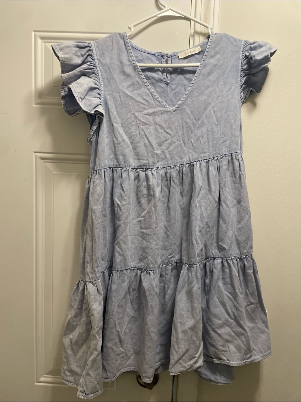 Women’s Light Blue Ruffle Sleeve V-Neck Denim Dress